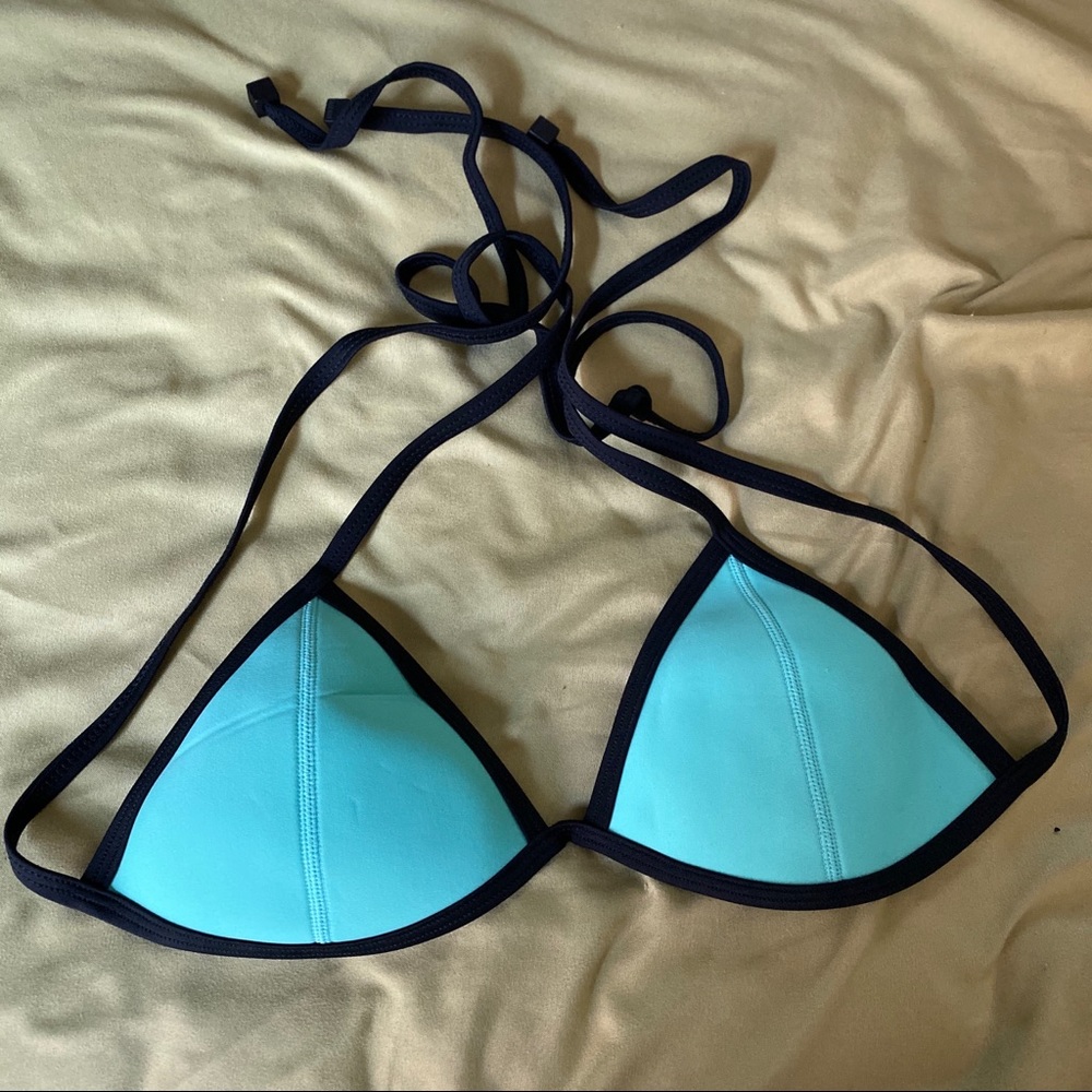Triangl Bikini Top
